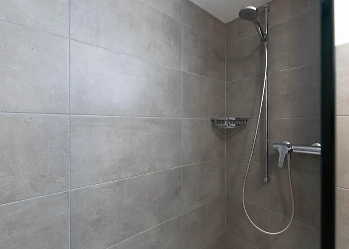 Melezes R 020 - Next To The Slopes 8 Pers * ヴェゾナ